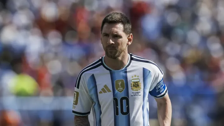 lionelmessi10.webp
